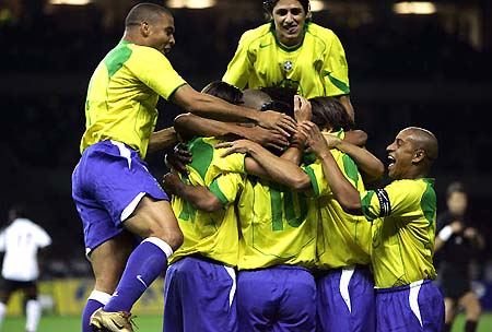 逼时依旧能 逼时依旧能