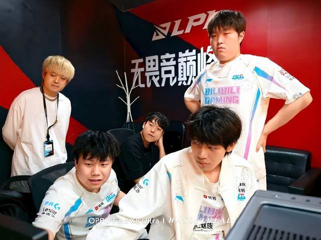 不仅是两支 不仅是两支