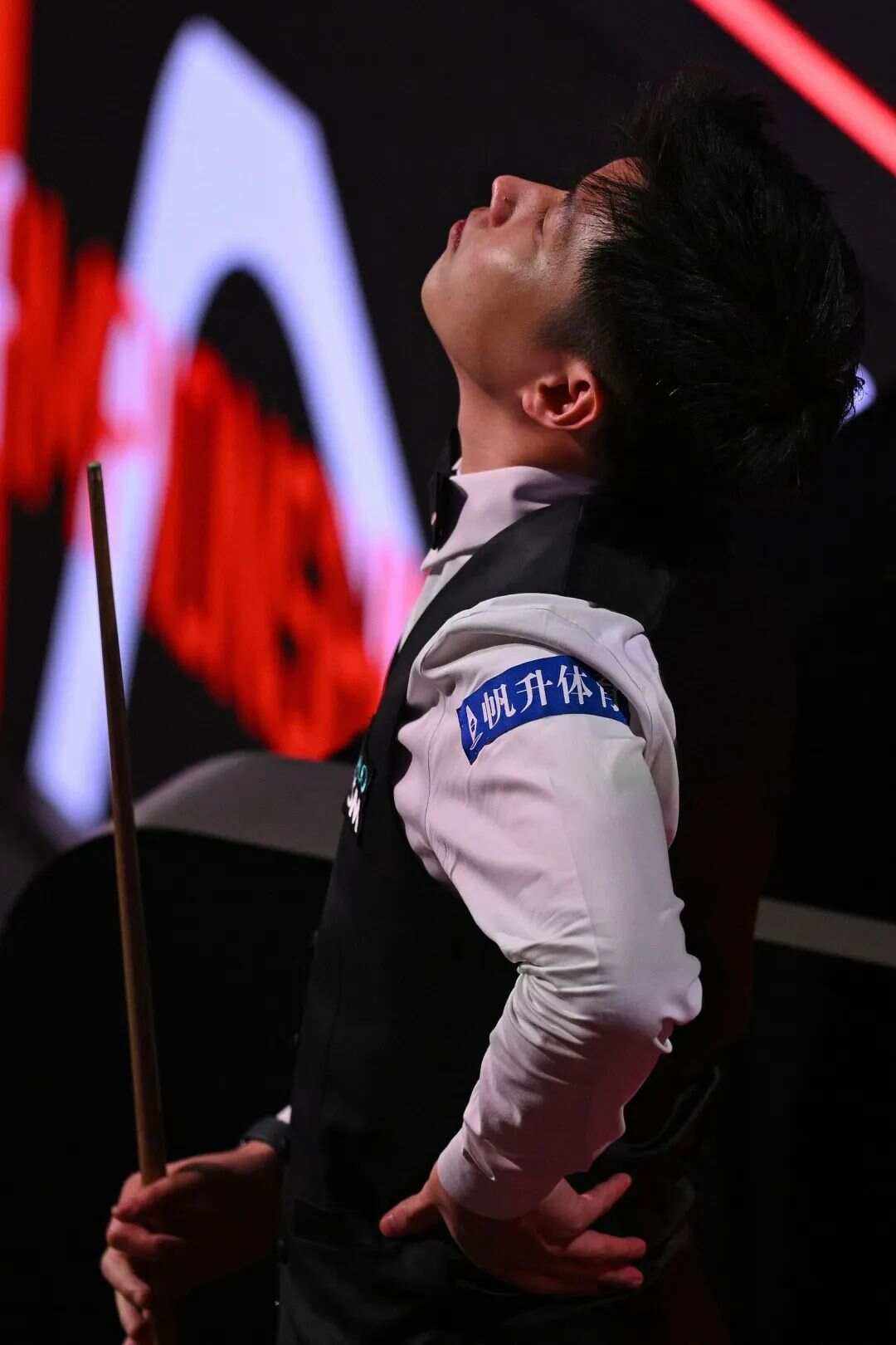 队内外的不 队内外的不