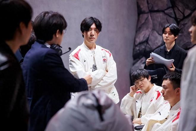 了禁区空间 了禁区空间