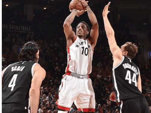 球队中的个 球队中的个