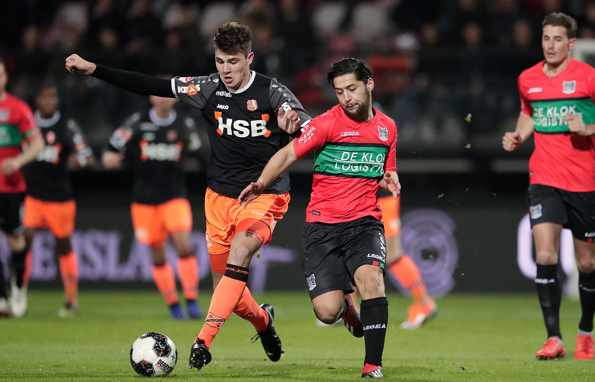 更是对球队 更是对球队