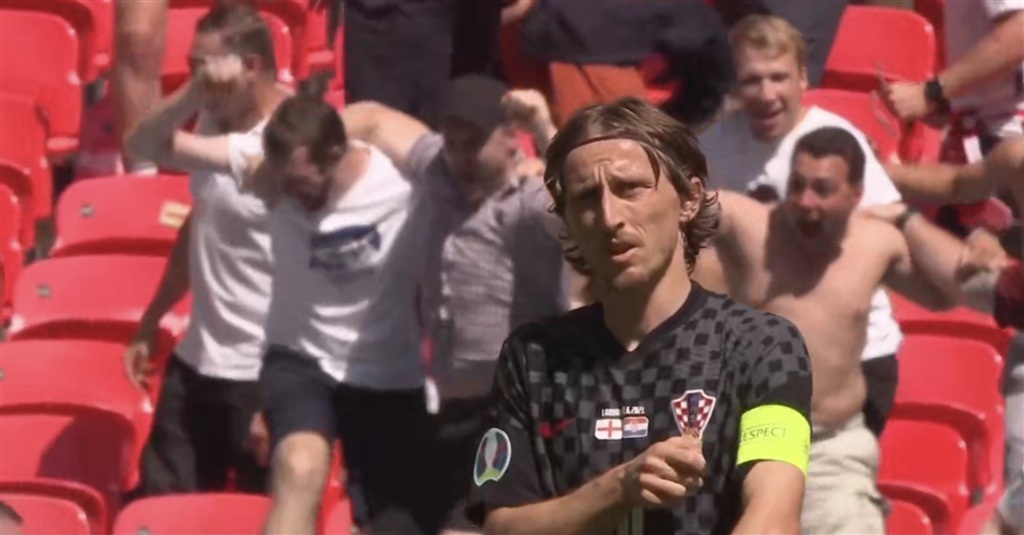 满恩怨与悬 满恩怨与悬