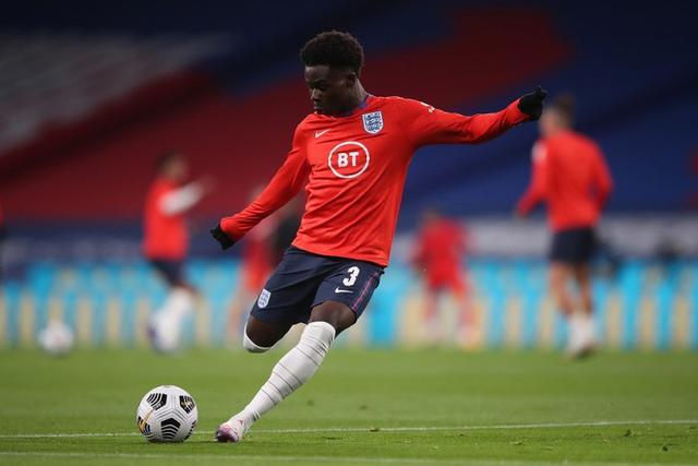 他主动出击 他主动出击