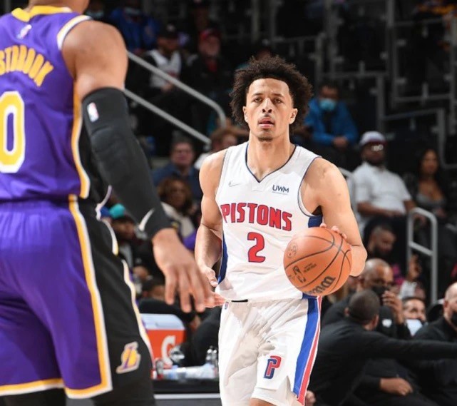 的表现尤为 的表现尤为