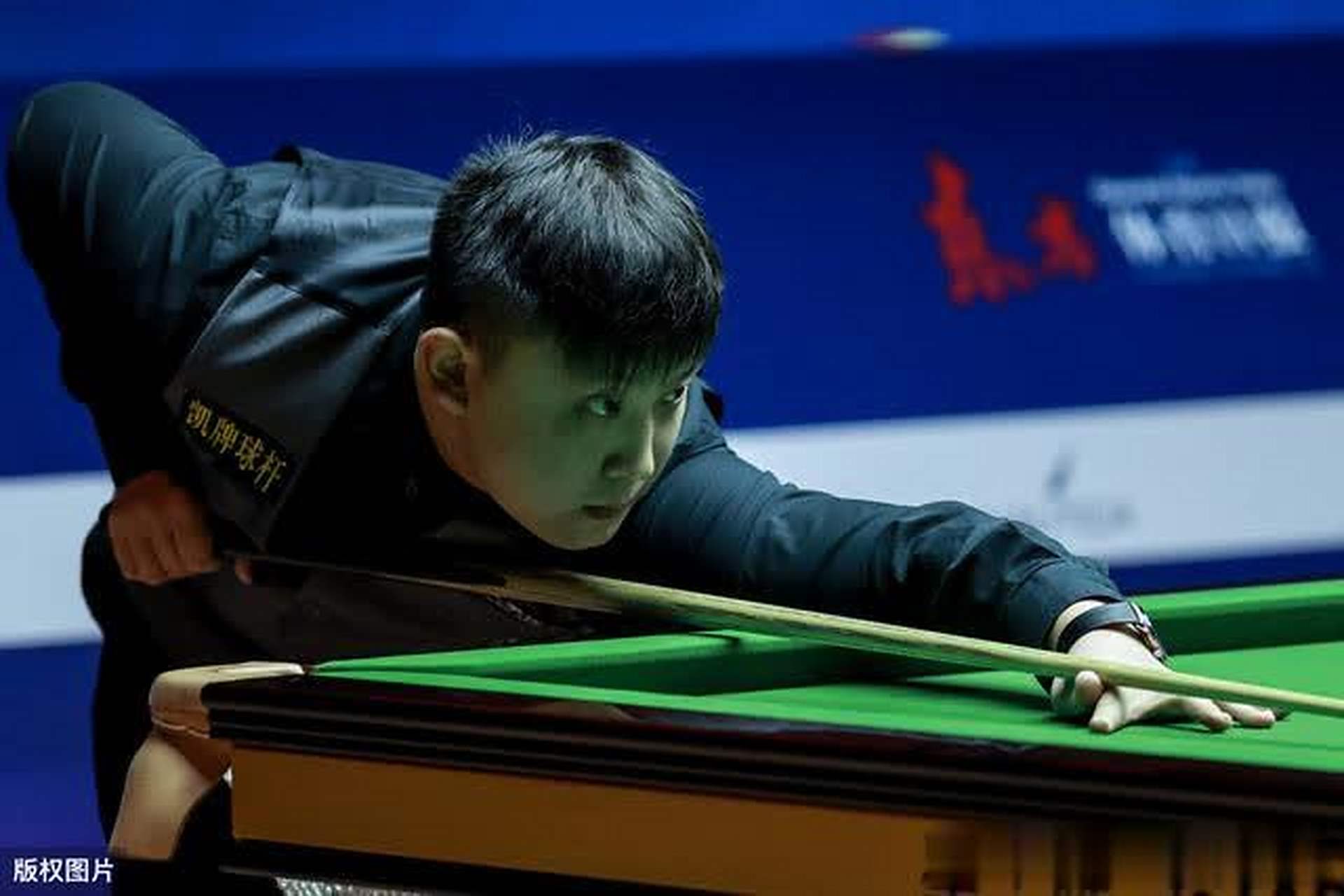 接替其投球 接替其投球