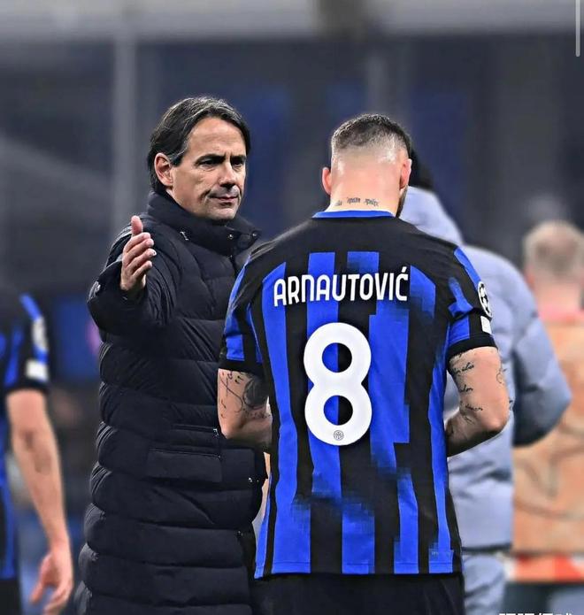 的微调样本 的微调样本